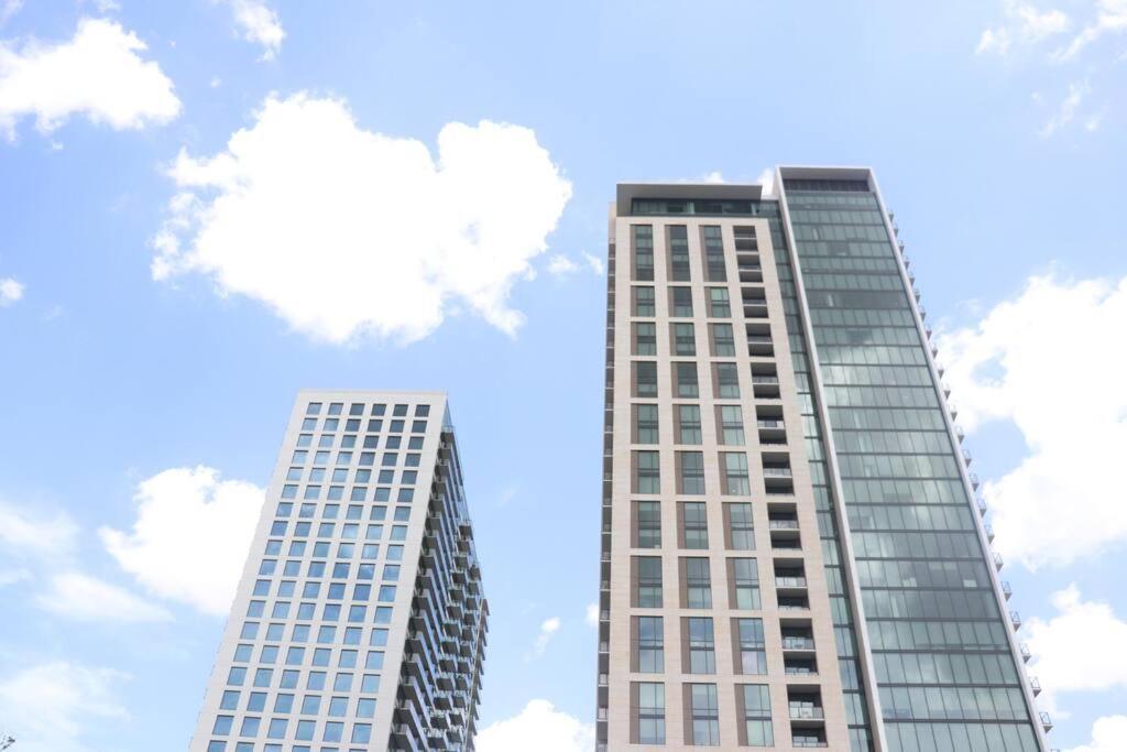 Вилла 2 Bdr With Workspace & Patio In Montrose Хьюстон Экстерьер фото